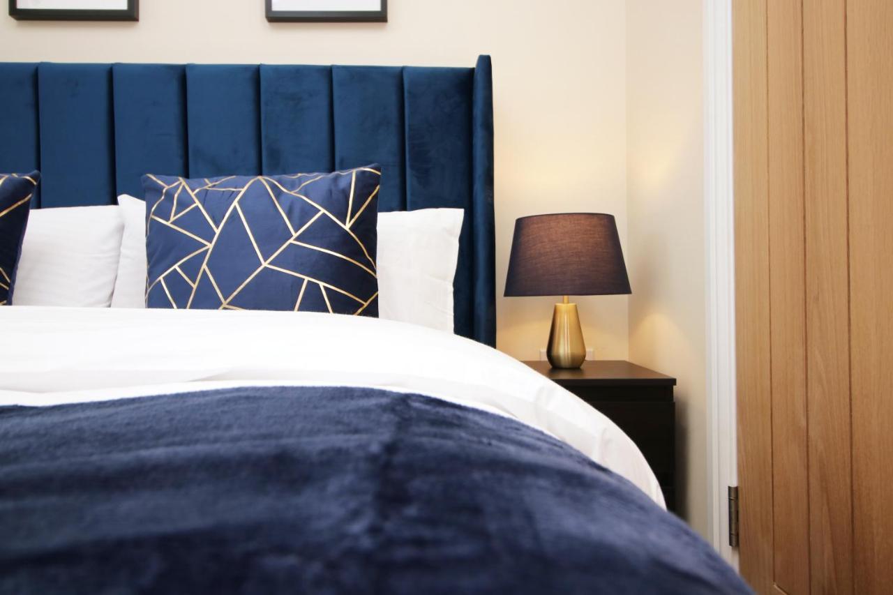 Luxury 4 Bedroom 4 Ensuite Home In Penarth Cardiff Exterior foto