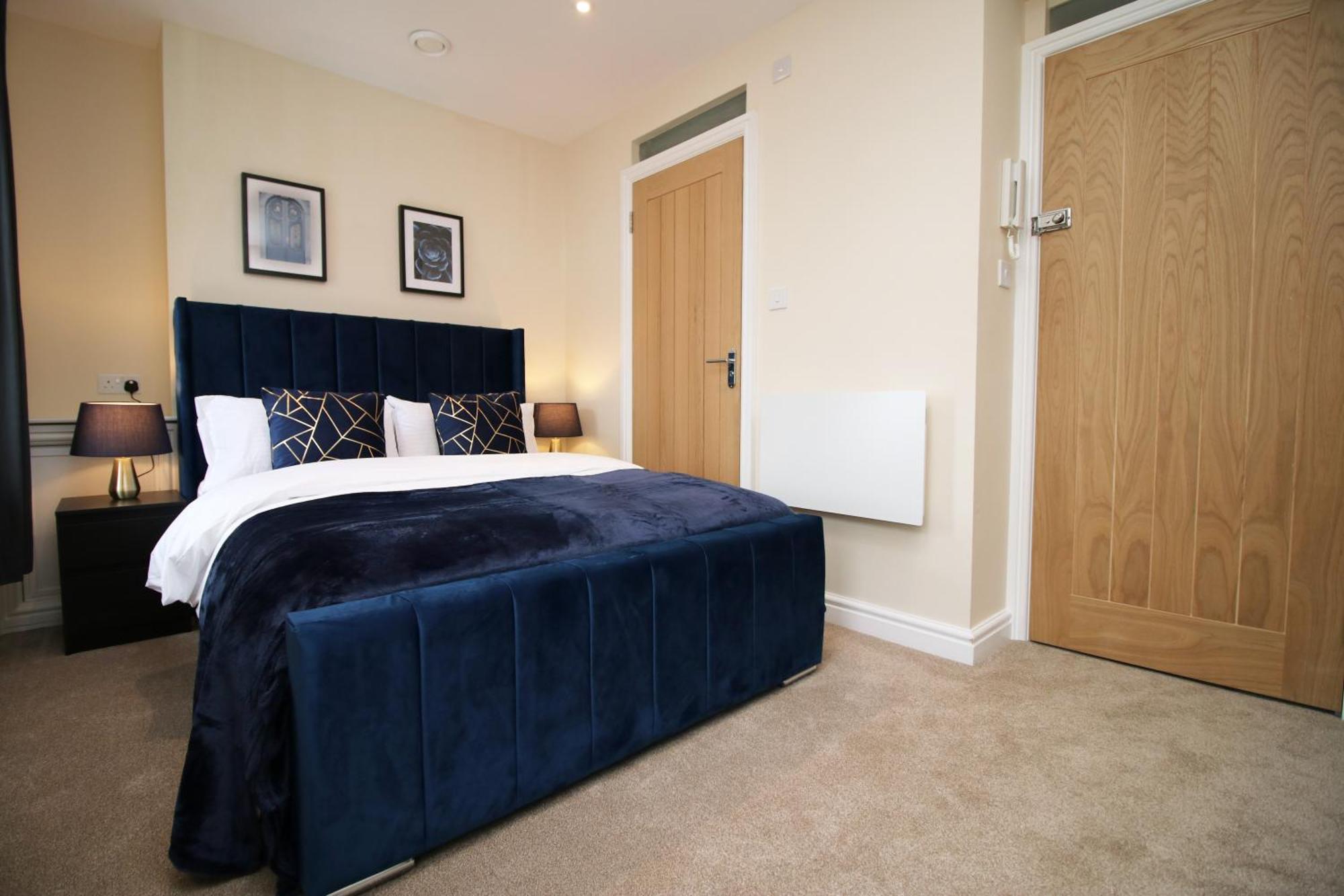 Luxury 4 Bedroom 4 Ensuite Home In Penarth Cardiff Exterior foto