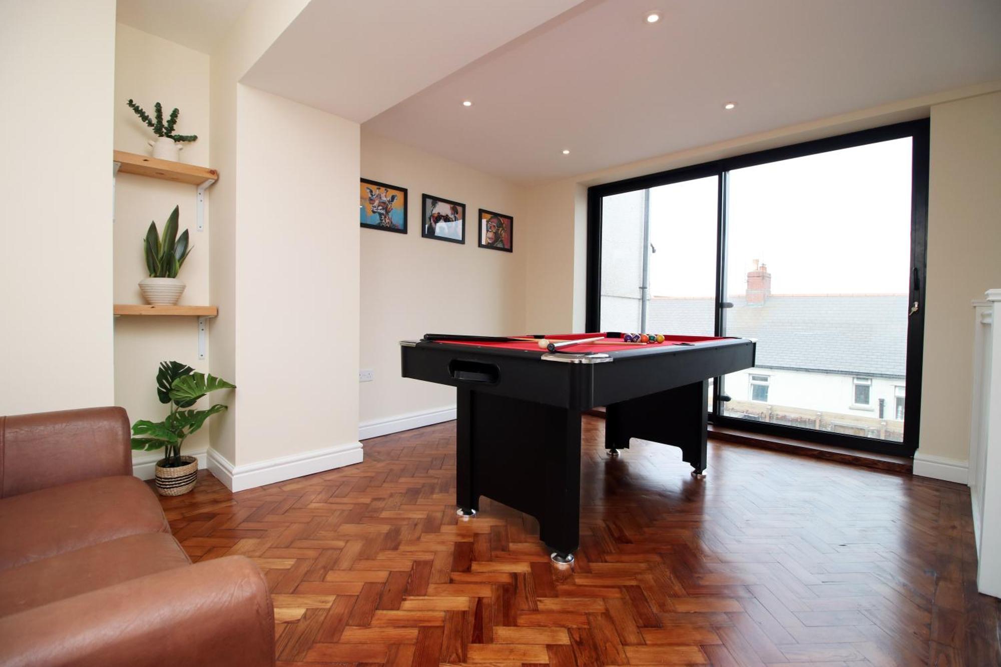 Luxury 4 Bedroom 4 Ensuite Home In Penarth Cardiff Exterior foto