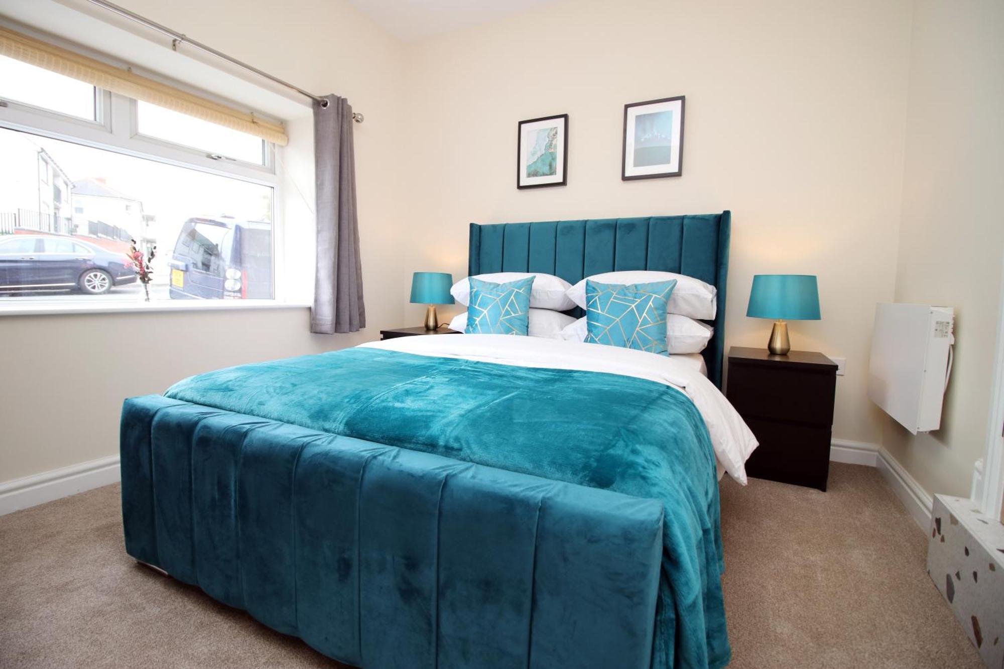 Luxury 4 Bedroom 4 Ensuite Home In Penarth Cardiff Exterior foto